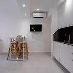 Ormesini Private Courtyard Apartment