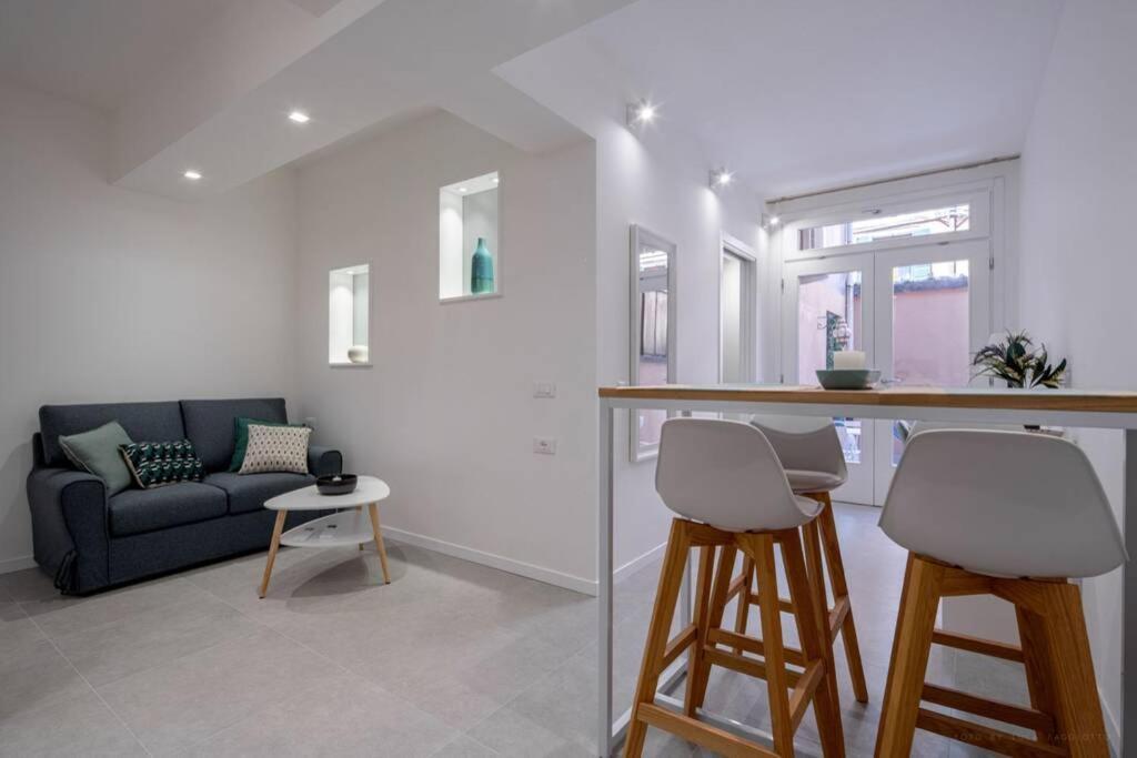Apartment Ormesini Private Courtyard Apartment Venice
