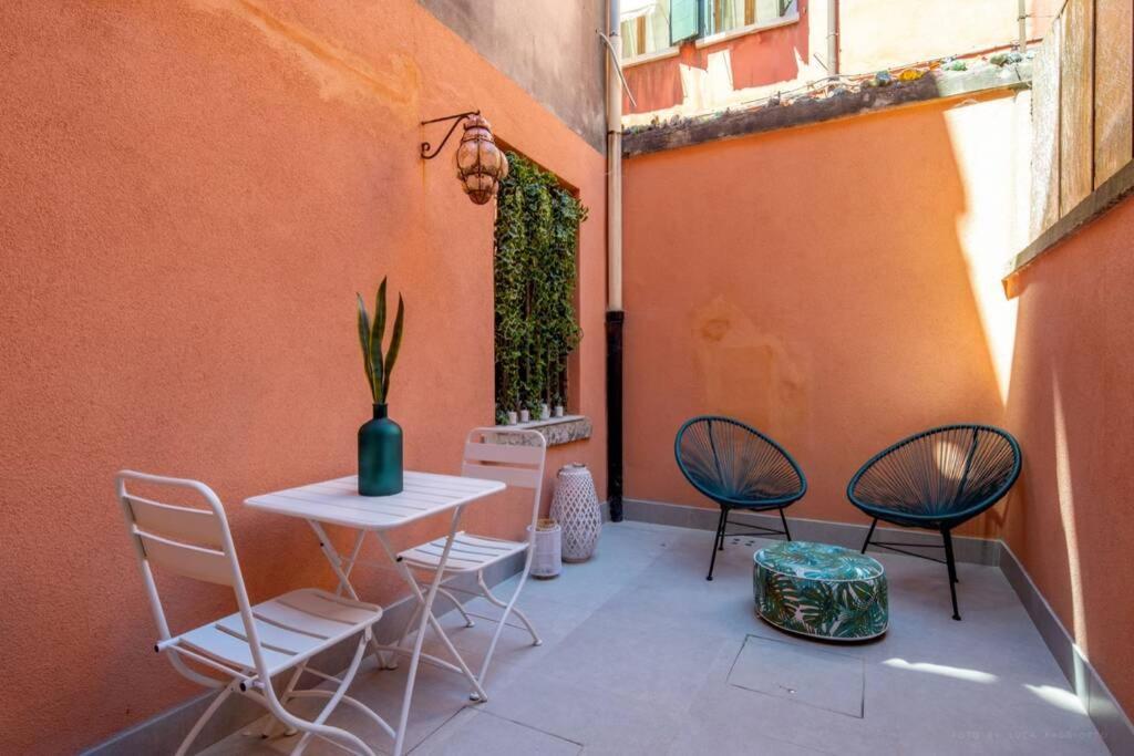 Ormesini Private Courtyard Apartment Apartament