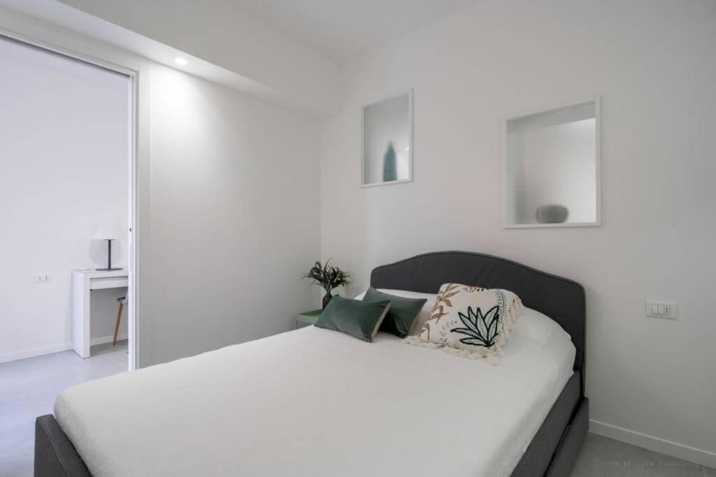 Apartament Ormesini Private Courtyard Apartment *